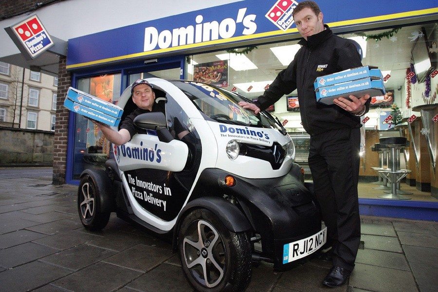 voiture française en Angleterre1 1 - Domino’s Pizza rouler en voiture française en Angleterre