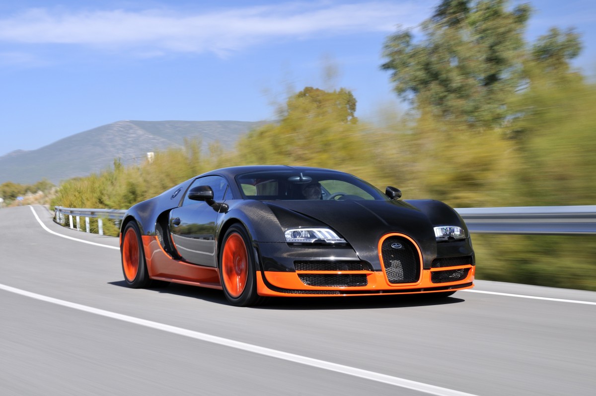 Dépassé 400 kmh sur une autoroute en Allemagne avec Bugatti Veyron Video1 - Dépassé 400 km/h sur une autoroute en Allemagne avec Bugatti Veyron Video