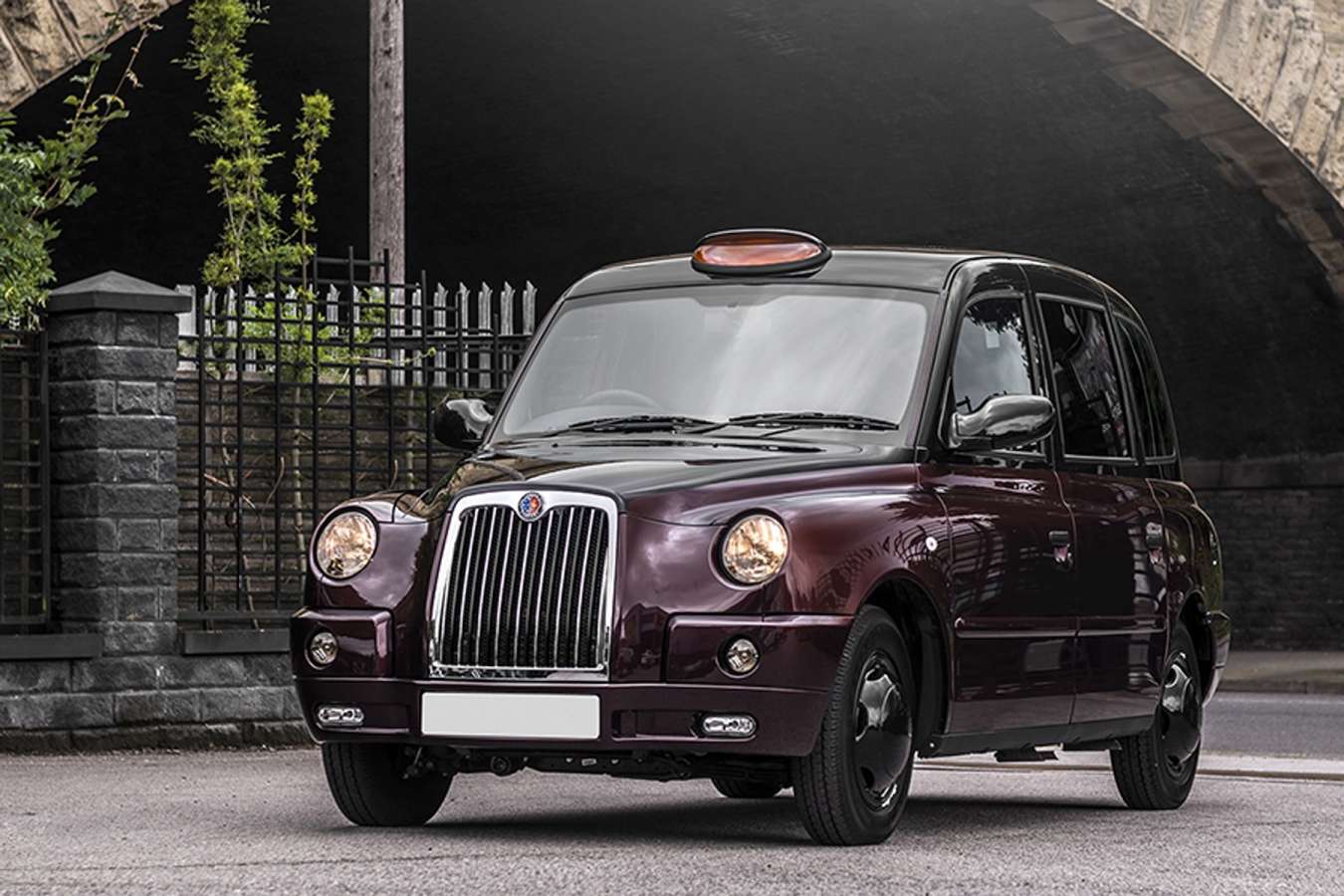 Un taxi a Londres modifié façon Rolls Royce au royaume uni1 - Un taxi a Londres modifié façon Rolls-Royce au royaume uni!